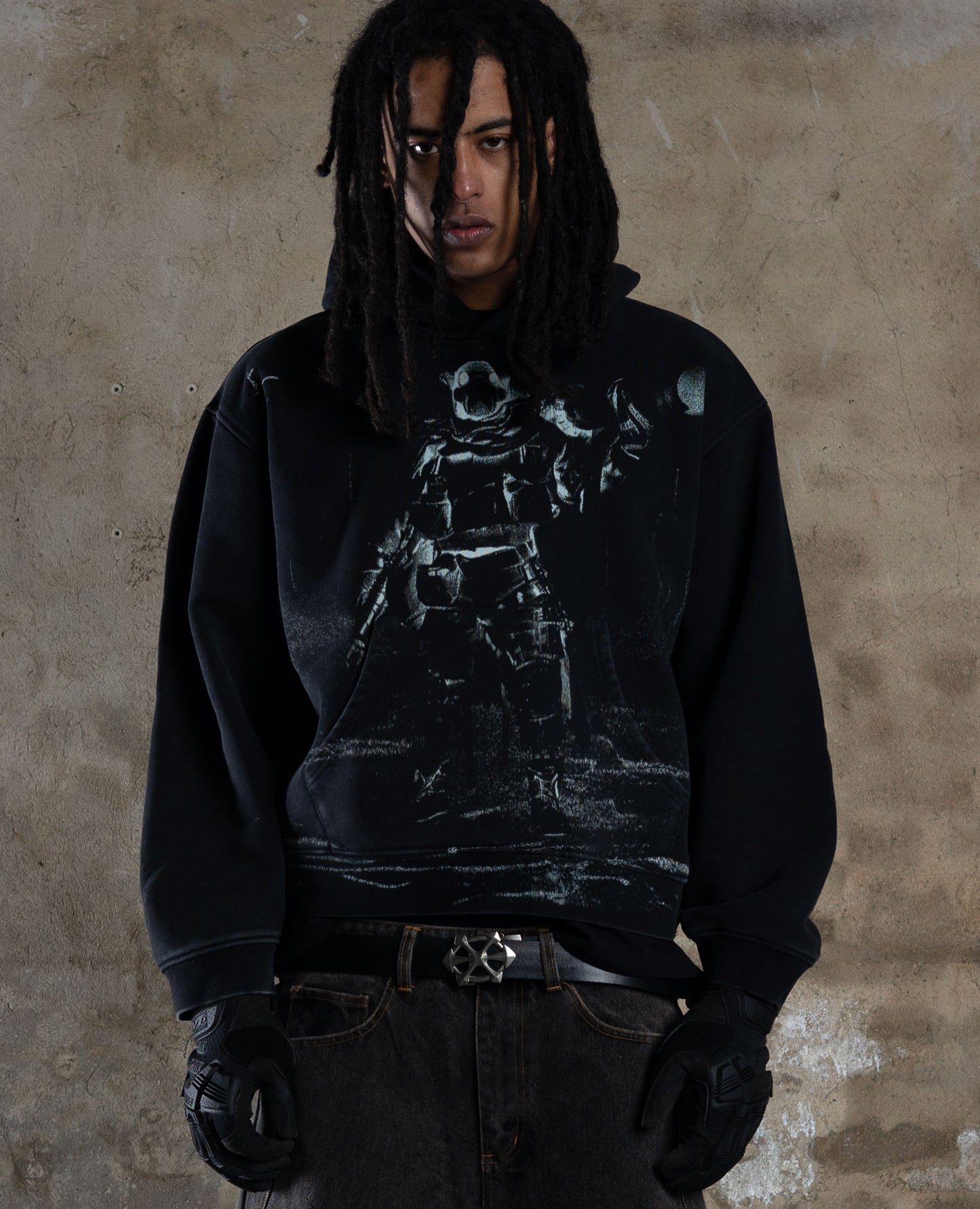 RESISTANCE HOODIE